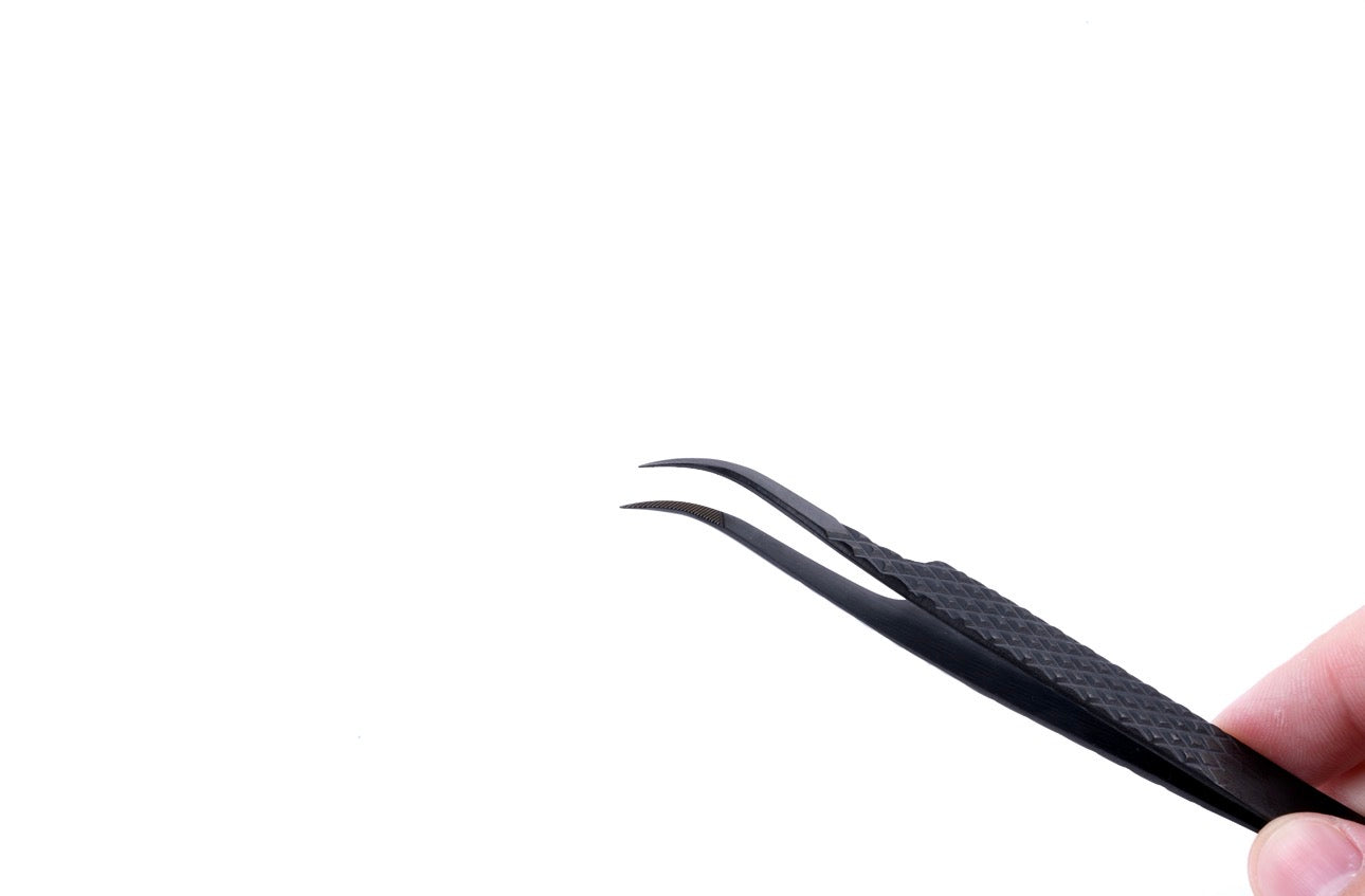 Tweezers