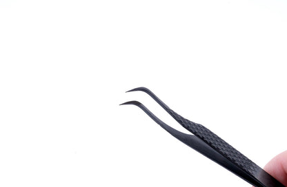 Tweezers