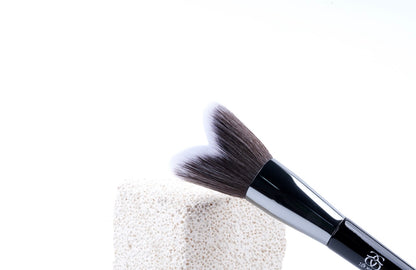 Eyelash Cleansing Brush